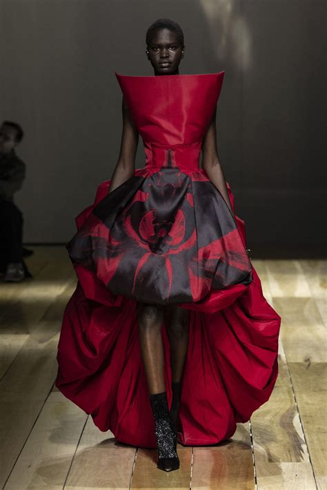 alexander mcqueen estatura|More.